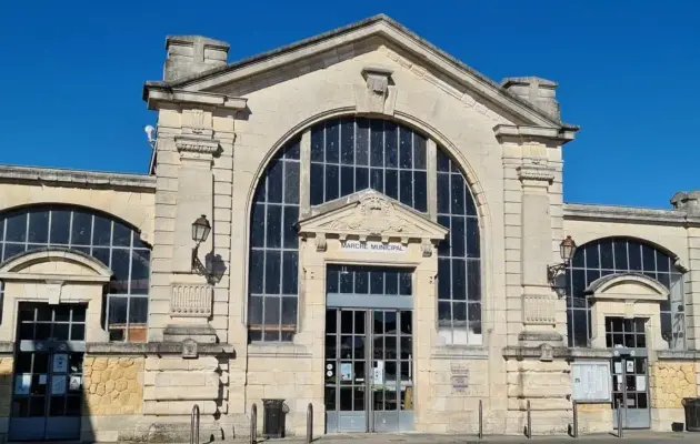 Les-halles-du-marche-de-Soulac.jpg-630x400